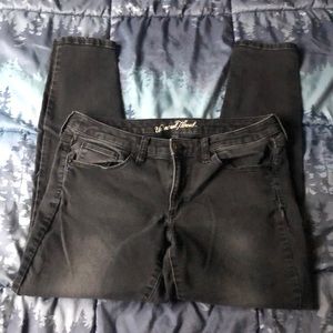 Universal thread mid rise skinny jeans